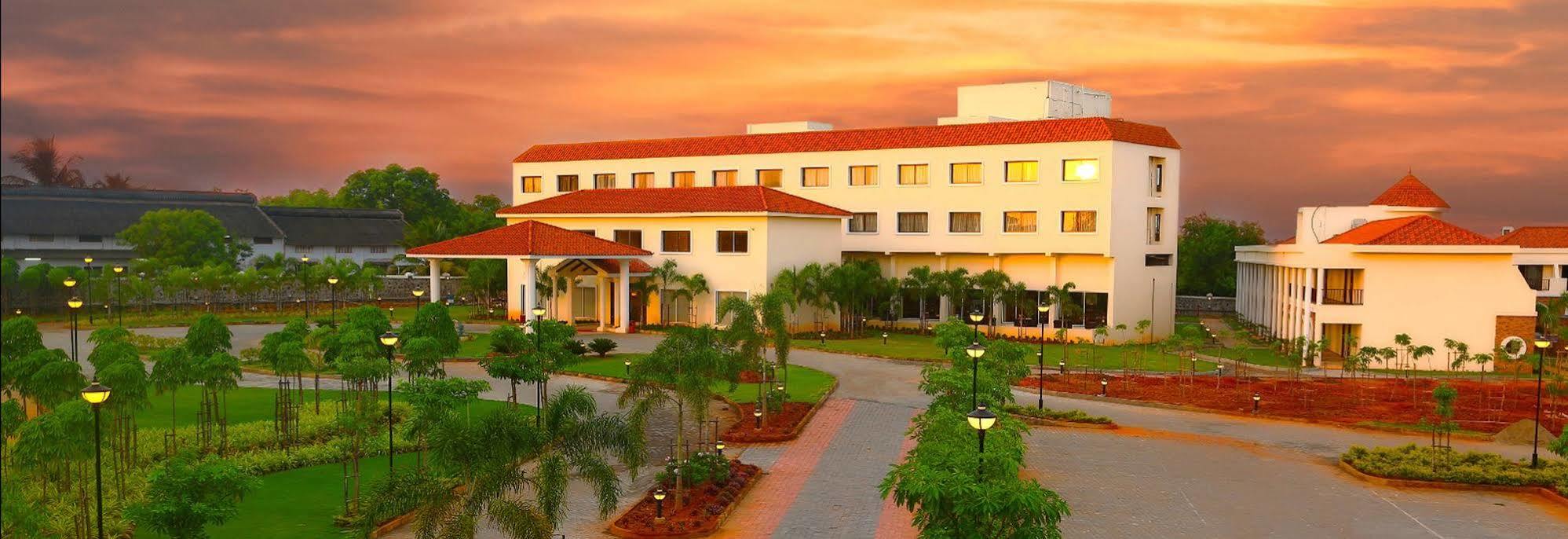 Grand Serenaa Hotel & Resorts, Auroville Eksteriør bilde
