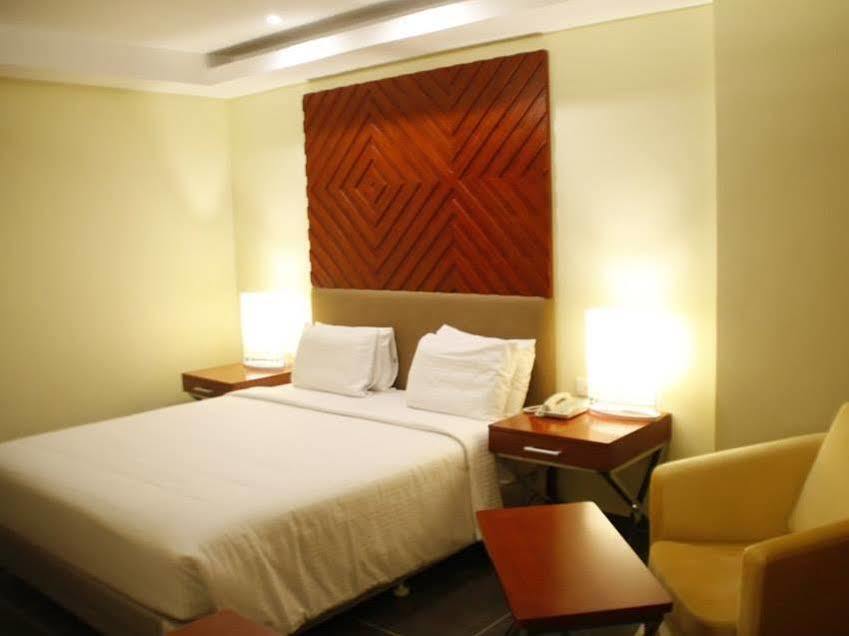 Grand Serenaa Hotel & Resorts, Auroville Eksteriør bilde